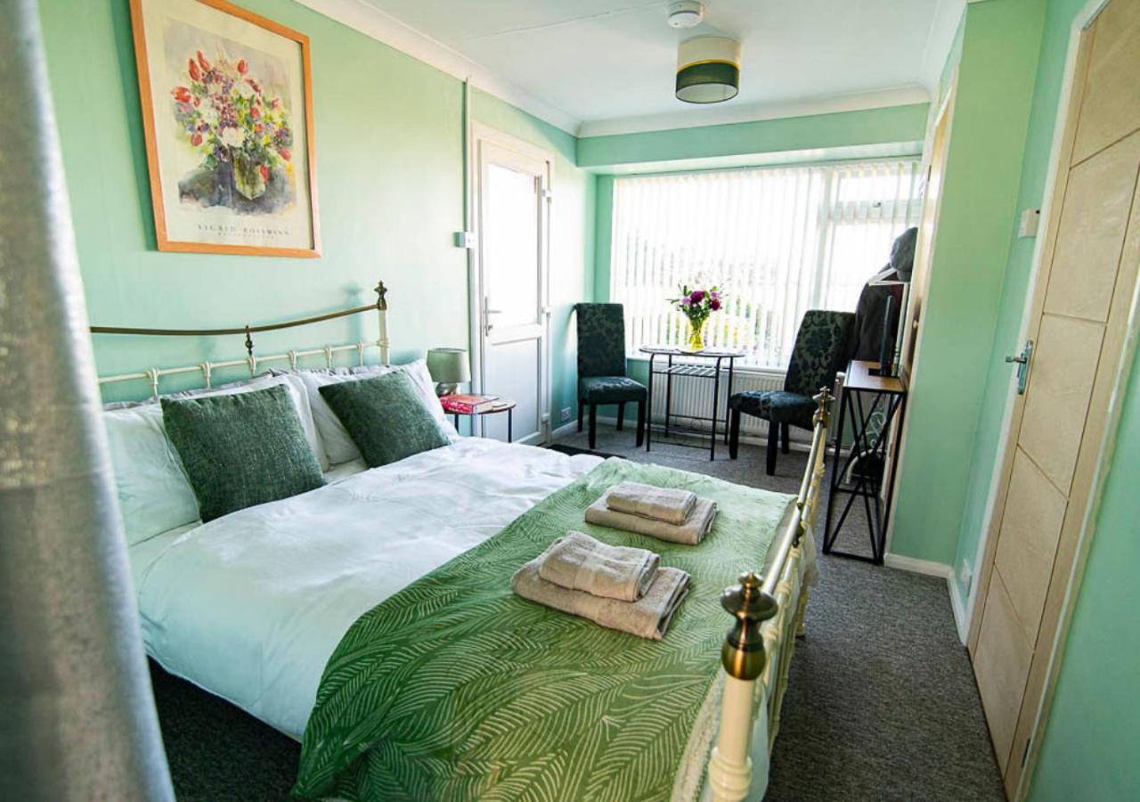 Апартаменты Broadstairs, Bays & Golf - Sleeps 2 Экстерьер фото